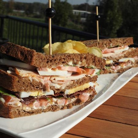 Het Kalf Cafe Brasserie Het Heerenhuis מראה חיצוני תמונה